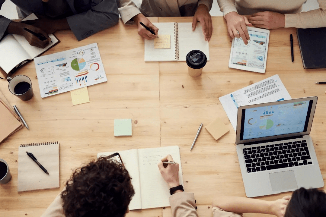 petiq272390's tweet photo. Collab mode activated! Our team just nailed a quick brainstorming session for the new project—great ideas when we bounce thoughts off each other  #TeamWorkMakesDreamWork， https://t.co/pOsOM9m76i