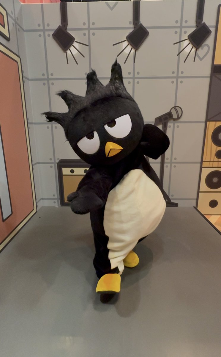 y_slm9's tweet photo. DJ爆イケだったよ！って褒めちぎってからのかっこいいポーズ貰った時、予想外の紳士ポーズ来て騒いだんだけど、もしかしてこちらのポーズでしたか…？ https://t.co/nSvhzLbcSa