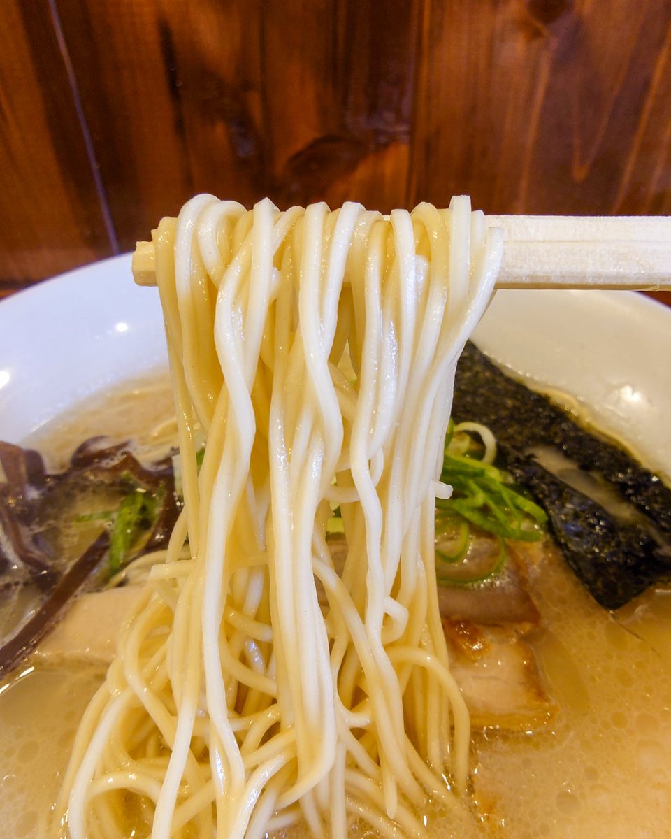 HARU_R110's tweet photo. 🍜 ラーメン ショーゾー

🗺️ 福岡市早良区有田3-10-12

☑️ ラーメン

普段使いにピッタリの優しい豚骨😋 https://t.co/268qhm59Sp