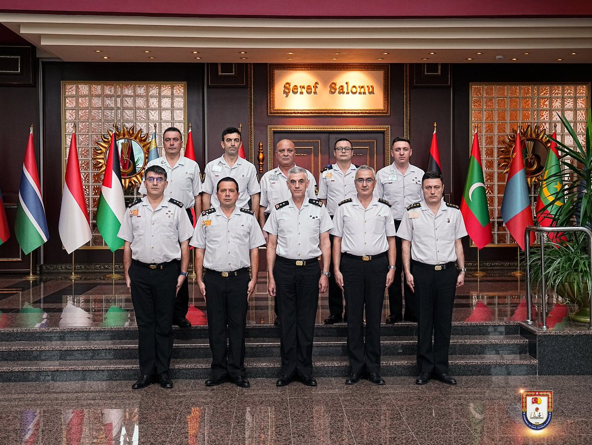 jsgaedutr's tweet photo. "19 Eylül Gaziler Günü" münasebetiyle, JSGA Başkanlığımızda görevli gazi personelimiz için düzenlenen “Gaziler Günü Etkinliği” JSGA Başkanımız Tümgeneral Recep YALÇINKAYA’nın katılımlarıyla icra edilmiştir.
📅 18 Eylül 2026 https://t.co/aldOEIHNIC