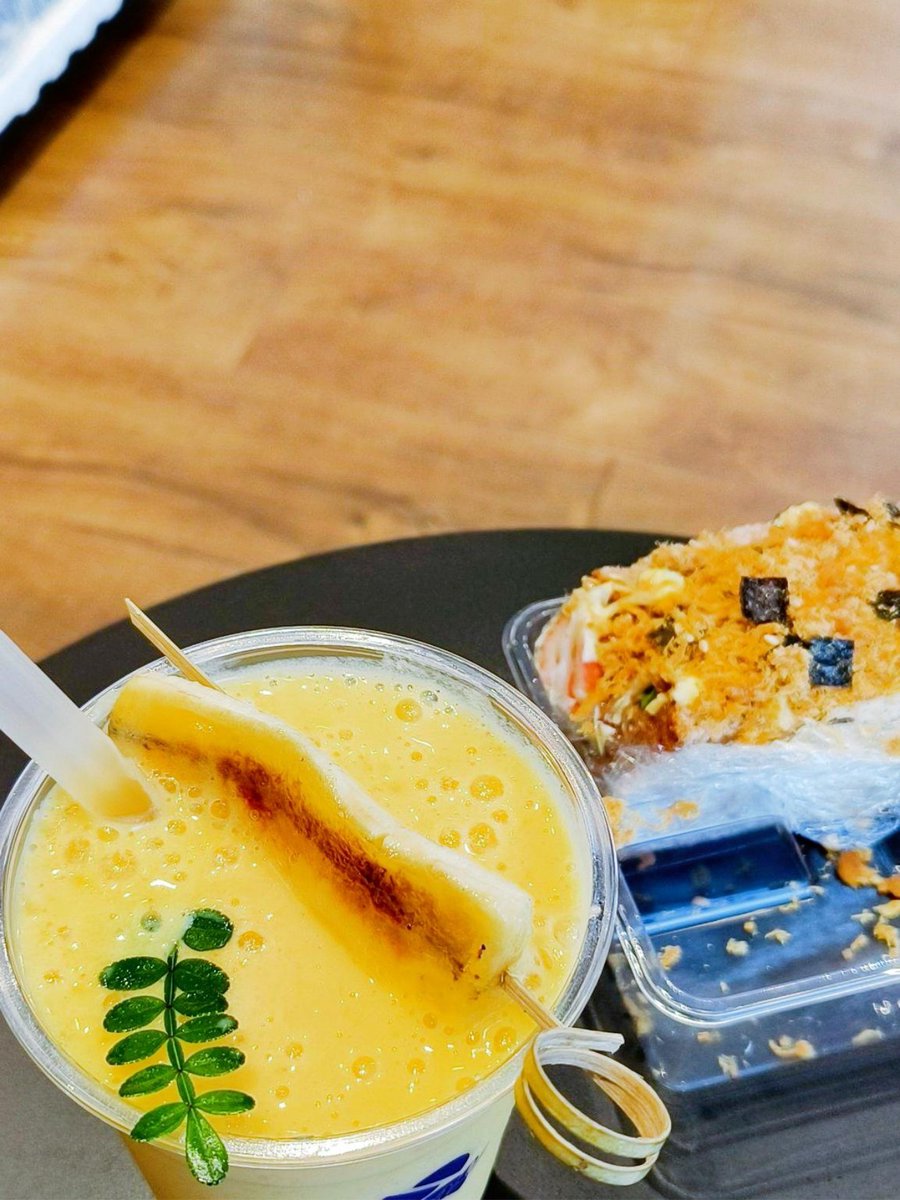 ladyj367472's tweet photo. Today’s adventure: A quick coffee run to the downtown corner shop, new street view vibes to fuel the rest of my day. https://t.co/z0aMIPZba3