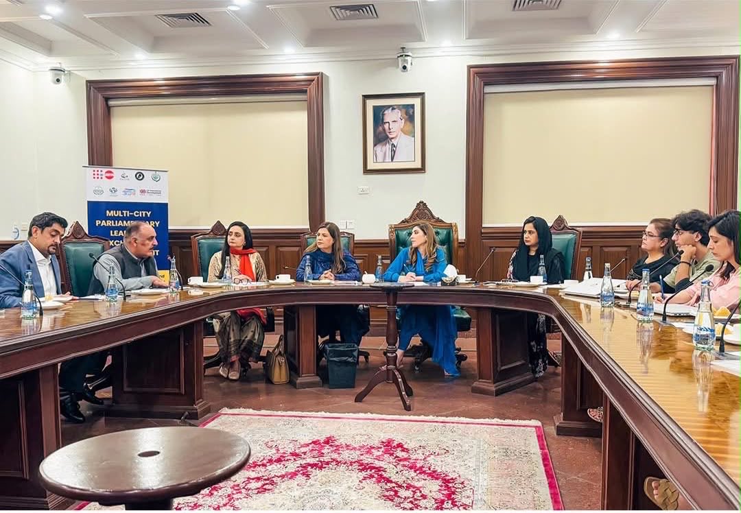MPASaadiaTemur's tweet photo. PWPA, UNFPA &amp; Dastak Hold Pre-Visit Orientation Ahead of Training &amp; Awareness Workshops in Multan and Bahawalpur Punjab Women Protection Authority (PWPA), in collaboration with UNFPA and its implementing partner Dastak, organized a Pre-Visit Orientation session in Punjab Assembly https://t.co/sExRO0Lrb5