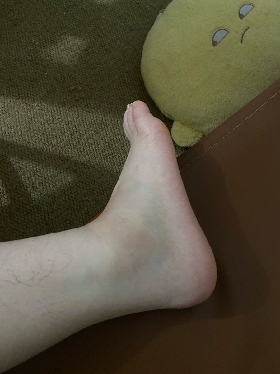 Y_kkkk888's tweet photo. 我的法克啊我好绝望我好崩溃我好无力我好难受我好想哭我好想回家了 https://t.co/RsySh01ddy