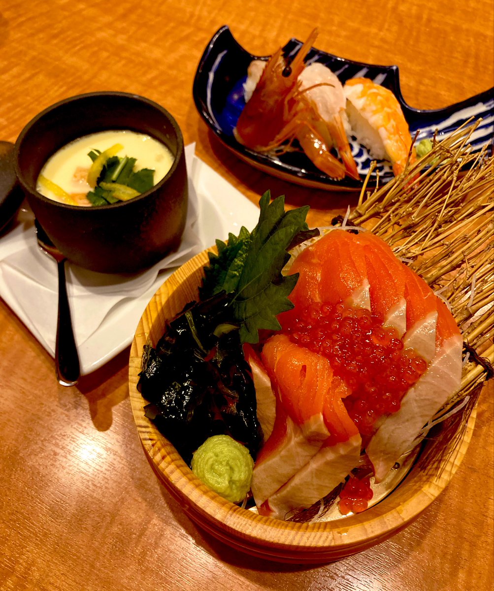 ittutti's tweet photo. この世の楽園に来てみた◎ https://t.co/BXGID0nf0e