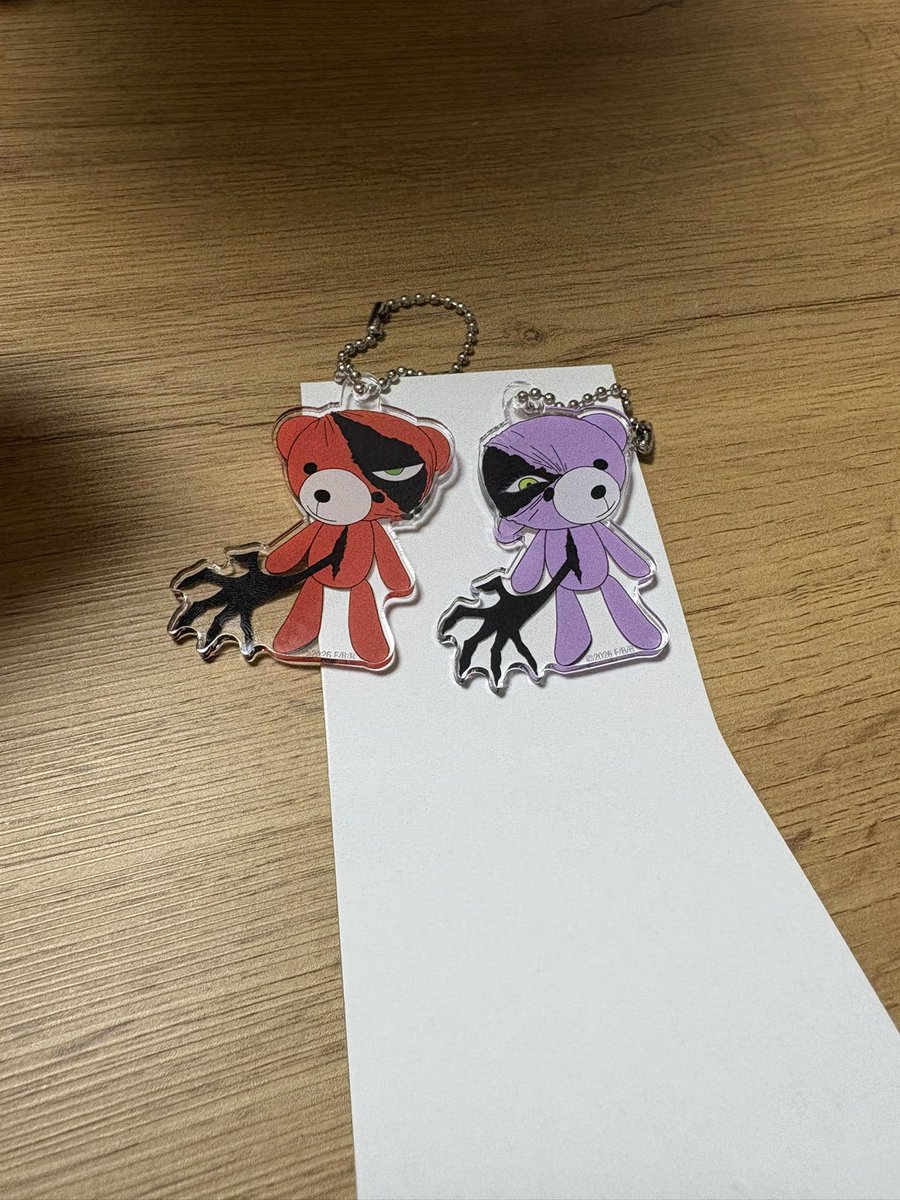 sakura_kyfk's tweet photo. マスコットは売ってなかったけどこれ可愛い🧸
夏鈴ちゃんがカバンに付けてた黄色が良かったけど夏鈴ちゃんのサイリウムカラーやから良しとする… https://t.co/5J5hPcnxNo