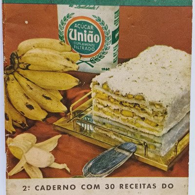 applehendrick's tweet photo. O União disponibiliza cadernos antigos, onde eles publicavam receitas de mulheres do Brasil inteiro. É de chorar quando vc vê como antigamente os doces levavam açúcar,especiarias, frutas, até licor. Era algo tão refinado, cheio de aromas, com ingredientes genuinamente brasileiros https://t.co/kfgWxf0lMX