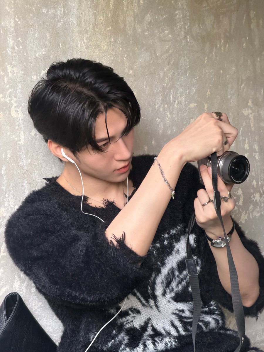 Shanerler's tweet photo. ยิ้มหน่อยดิเตง https://t.co/prkEqnr9j0