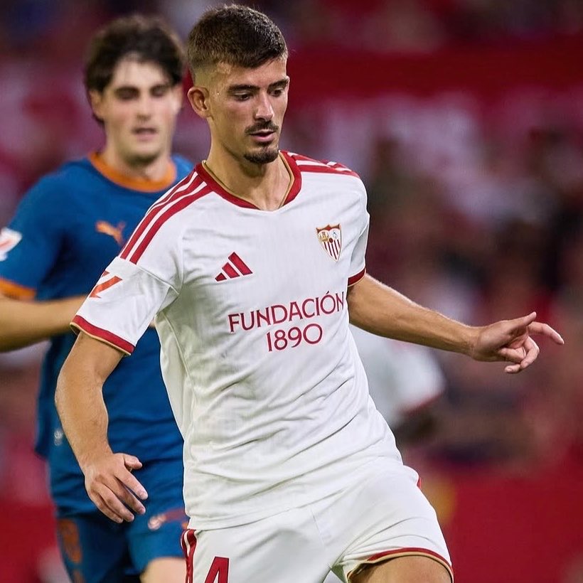 _JuanjoPonce's tweet photo. Ya se vio con Fornals el pasado verano, y vuelve a repetirse.

🇪🇸 Cuando toca hablar de Selección, cuesta ver lo que hay en Sevilla. https://t.co/Qa0U1UYgmy