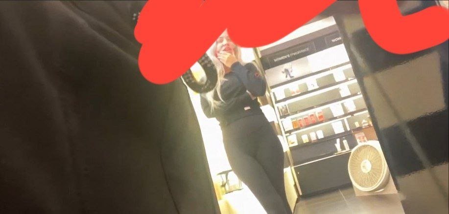 MallBrasilTv's tweet photo. She spotted the BbC and couldn’t stay away 😏 Kept returning for more peeks like she was hooked 🔥💦 Full video is in my group. Msg now To join the Group https://t.co/kKB1Z66zuc