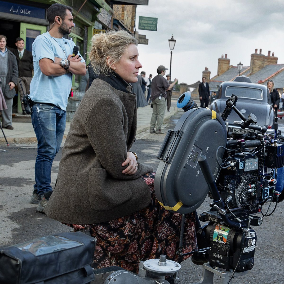 MTNbreaking's tweet photo. Greta Gerwig reveals why she cast Meryl Streep from a 'not too long list' of actors to play Aslan in her upcoming Netflix 'Narnia: The Magician's Nephew'.

"I wanted someone who was profound but not pretentious, who had gravitas but not morose self-seriousness.

I wanted someone who was older than 70, so there was a wisdom of experience, but who also had the capacity for fresh wonder, like a child.
And also to be one of the greatest actors to ever do it. That list is not a long one."

Via @empiremagazine