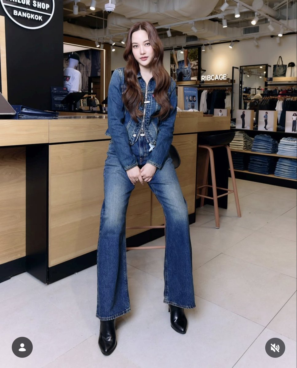 nook_sone's tweet photo. ลงให้สาวกรี๊ด

Levi’s x ROSÉ
#LevisTH #LevisXROSÉ
#srchafreen https://t.co/nrSWQXyfo7