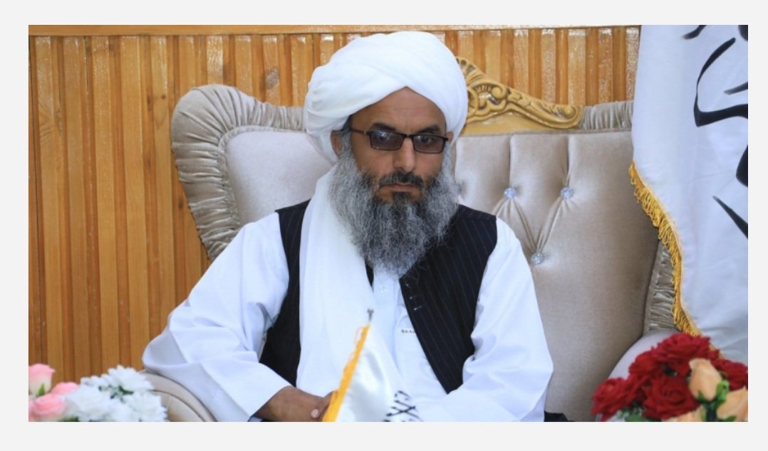 NawidAqa's tweet photo. #افغانستان 📢                  #گزارش_خبری:
امروز جمعه مورخ ۵/۰۴/۱۴۴۸ ه ق برابر است ۲۷/۰۶/۱۴۰۵ ه ش
الحاج شیخ الحدیث القرآن الحاج مولوی نوراحمد اسلام جار والی ولایت هرات امروز برای ادای نماز جمعه به مسجد جامع بزرگ این ولایت اشتراک نموده بود. https://t.co/JtuTuXFaRQ