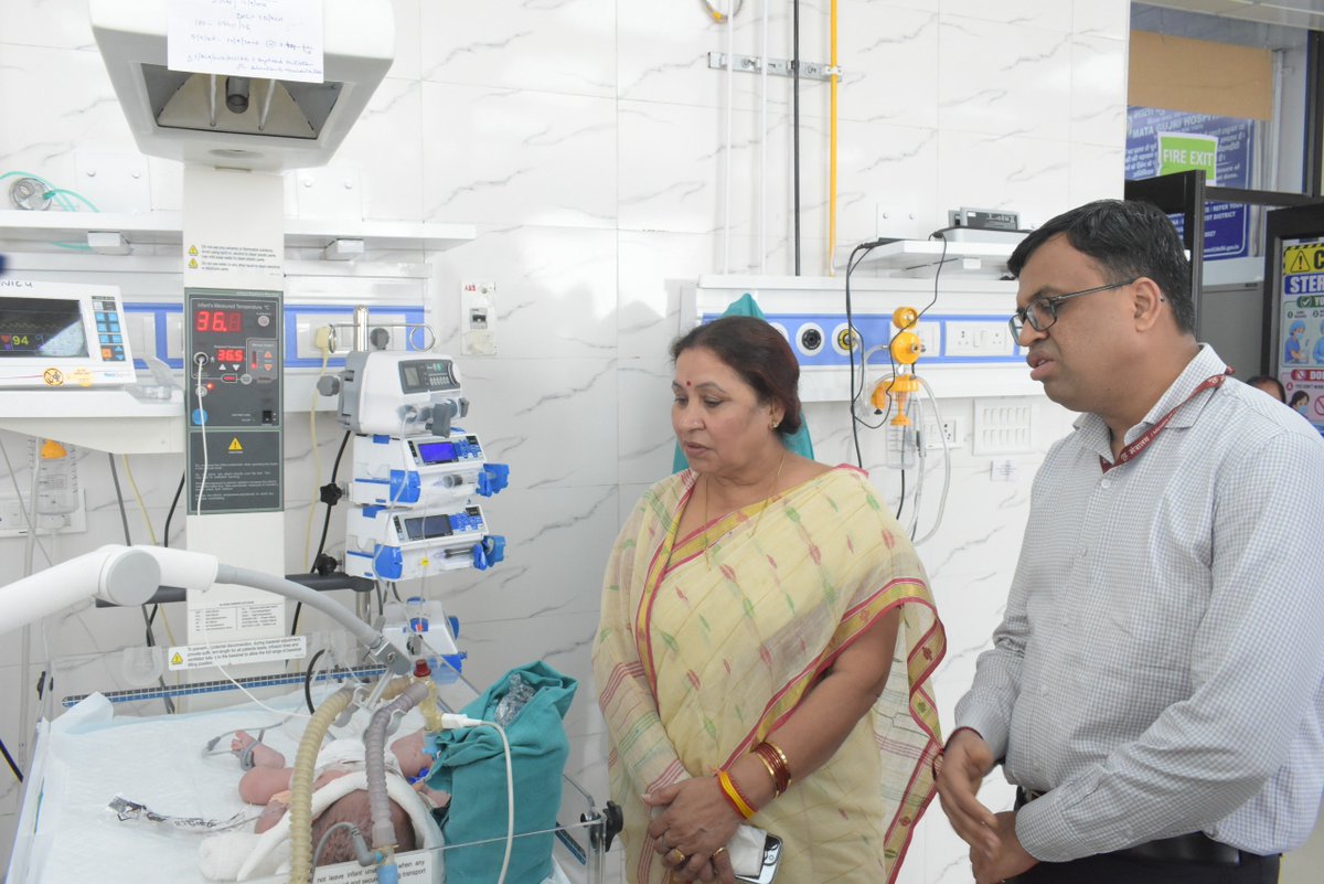 satya_office's tweet photo. आज माता गुजरी अस्पताल, तिलक नगर में 13 बेड की विस्तारित NICU, अत्याधुनिक चिकित्सा उपकरणों एवं PMJAY लाभार्थियों और दिल्ली नगर निगम कर्मचारियों के लिए वार्ड का लोकार्पण किया।

इस अवसर पर महापौर प्रवेश वाही जी सहित निगम के वरिष्ठ अधिकारी एवं जनप्रतिनिधि उपस्थित रहे। अस्पताल की व्यवस्थाओं का जायज़ा लेते हुए स्वास्थ्य सुविधाओं को और बेहतर बनाने को लेकर आवश्यक सुझावों पर चर्चा की।

दिल्ली नगर निगम @MCD_Delhi का संकल्प बेहतर इलाज, बेहतर सुविधाएं और हर नागरिक के लिए सुलभ स्वास्थ्य सेवाएं।