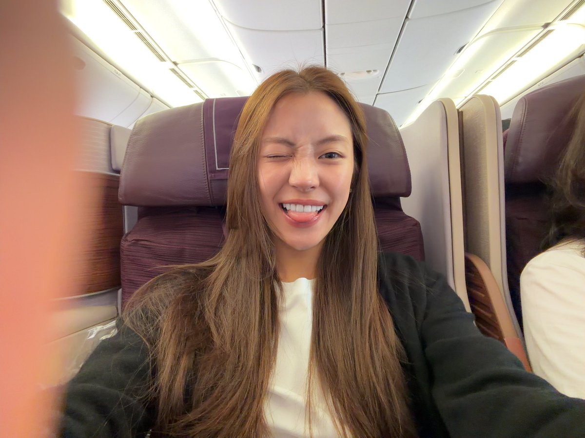 miunatshaa's tweet photo. คืนนี้อดดู #PlsLoveรักได้ไหม ep 2 พร้อมทุกคนเลยย🥹✈️ ดูให้สนุกนะคับ เดี๋ยวลงเครื่องมาปุปจะรีบดูเลยยย 🥂 see you bangkok!!!! https://t.co/5ilGQ21ogy