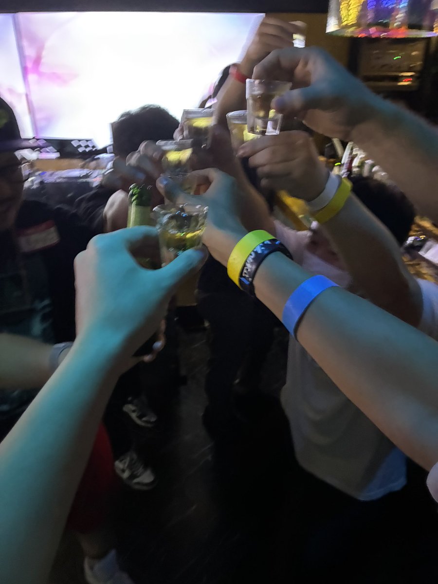 zionzionP's tweet photo. #VGMoons
オープン忙しすぎてツイートできなかった!
ゲーム音楽最高! https://t.co/ATYTUk9qrq