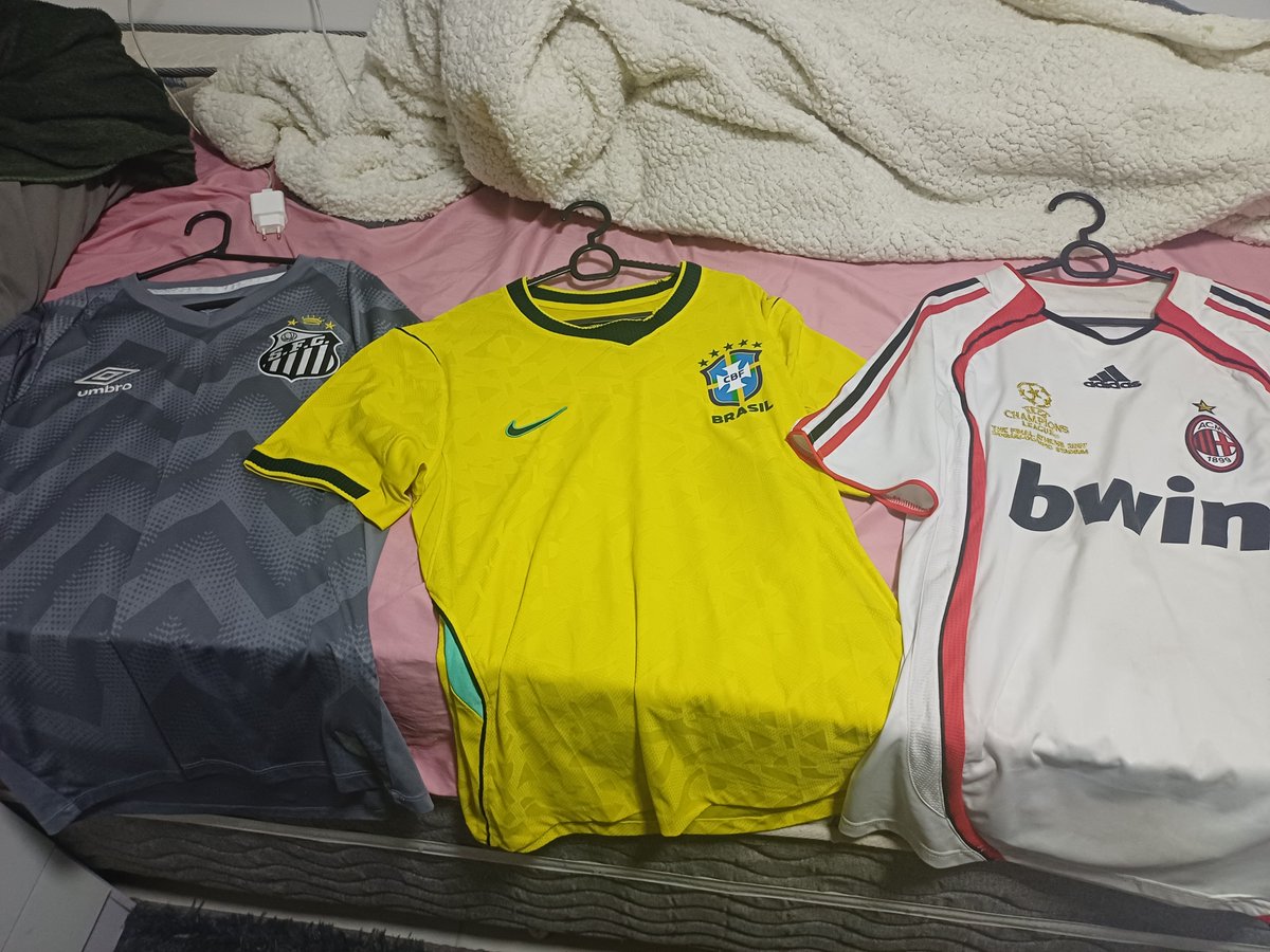 ottavvSFC's tweet photo. minha coleção de camisas

ainda quero pegar a 2 e a 1 esse ano https://t.co/atLWyKIqQm