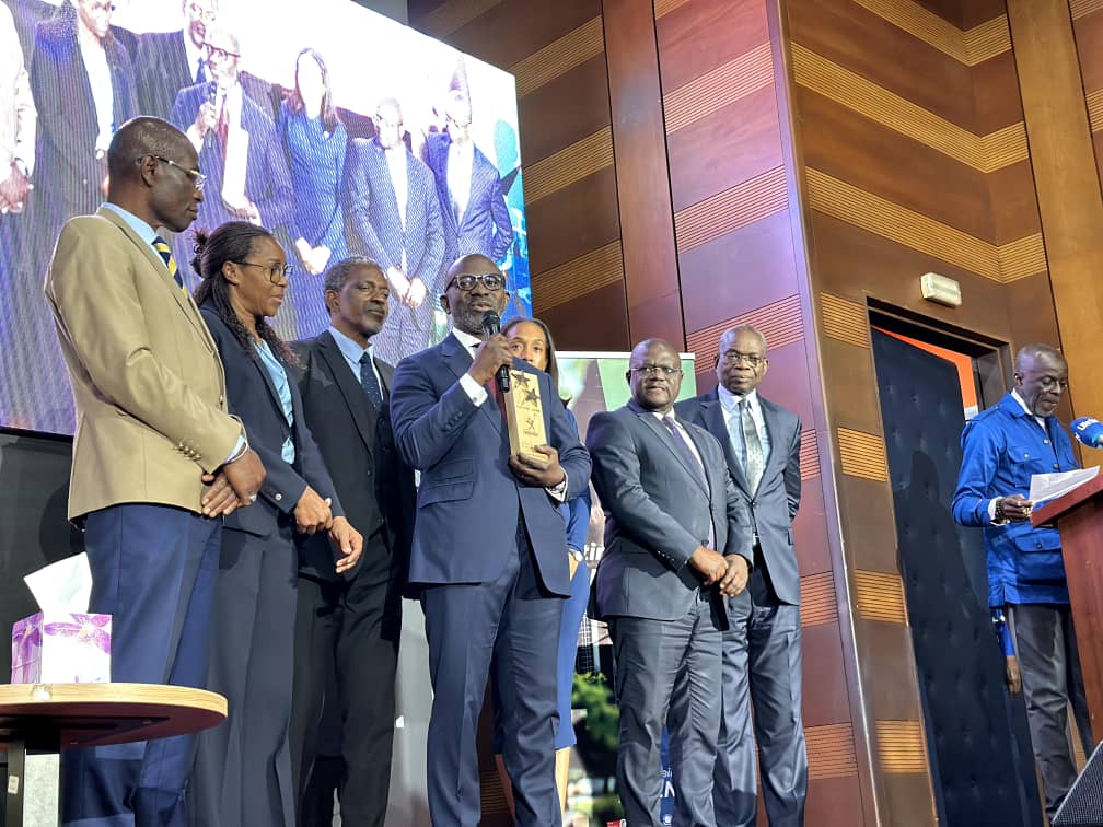 MINCOM_CI's tweet photo. 🚀 Ouverture de la 13ᵉ édition des ASCOM à Abidjan sous le thème : « Communicants et entreprises : bâtir ensemble la performance » !
Le MICOM réaffirme son engagement à moderniser la communication publique via la digitalisation.
#ASCOM2026 #MICOM https://t.co/yKMJCvrDL3