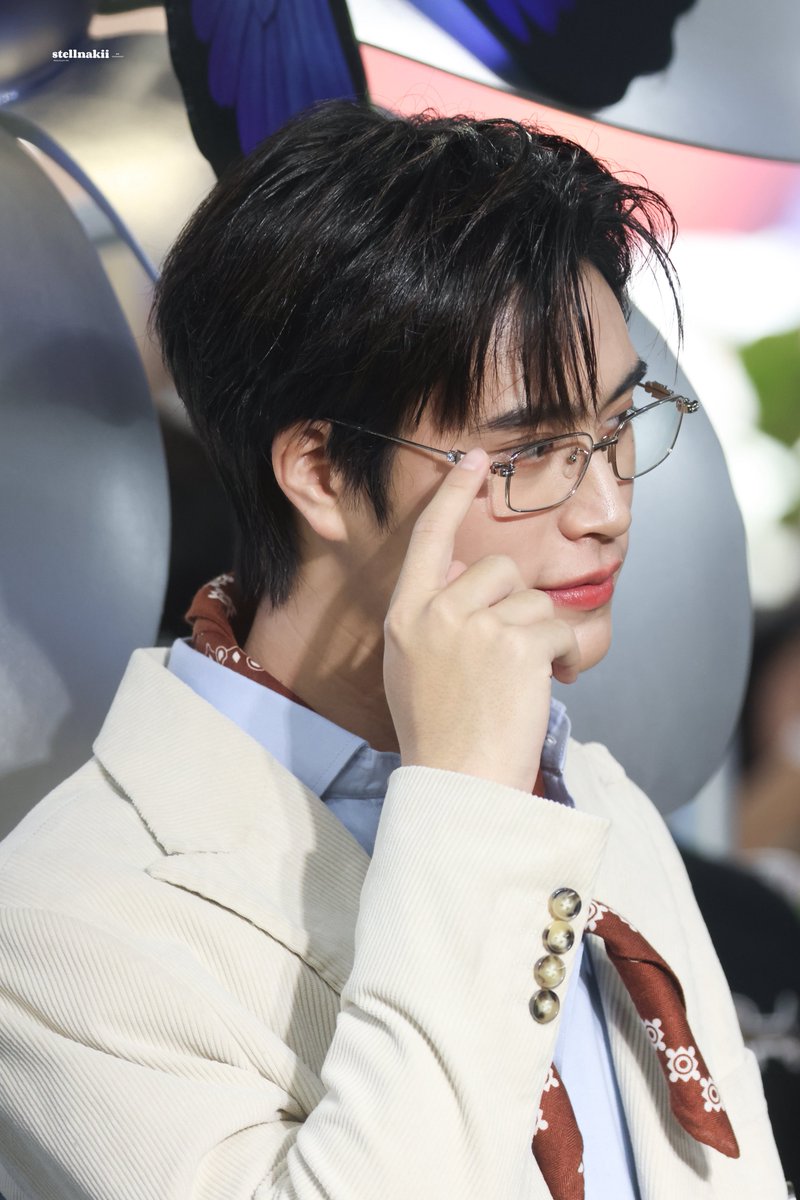 stellnakii's tweet photo. 260918

😭

GEMINI IN LENSKART POP UP

#TheFairyWithinxGEMINI 
#FairyCollectionbyLenskart
#Gemini_NT #เจมีไนน์ 
@gemini_ti https://t.co/za88zol4gE