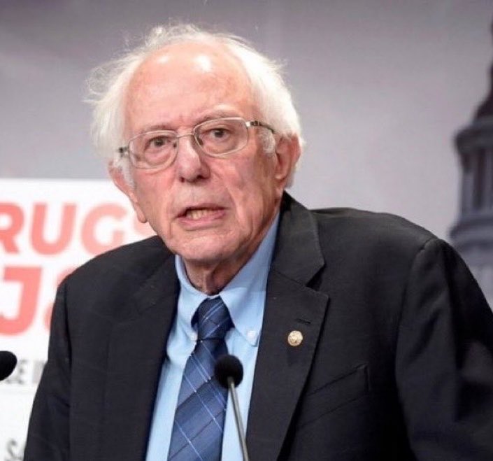 C_3C_3's tweet photo. Spot the difference…

Capitalist Elon Musk:

$3 trillion in value with Companies
Pays the salaries of 150,000
Lives in a trailer

Communist Bernie Sanders:

$36 trillion of debt while in Congress
Pays the salaries of 0 people
Lives in multiple homes

Creator vs Grifter. https://t.co/TjqL2R2knt