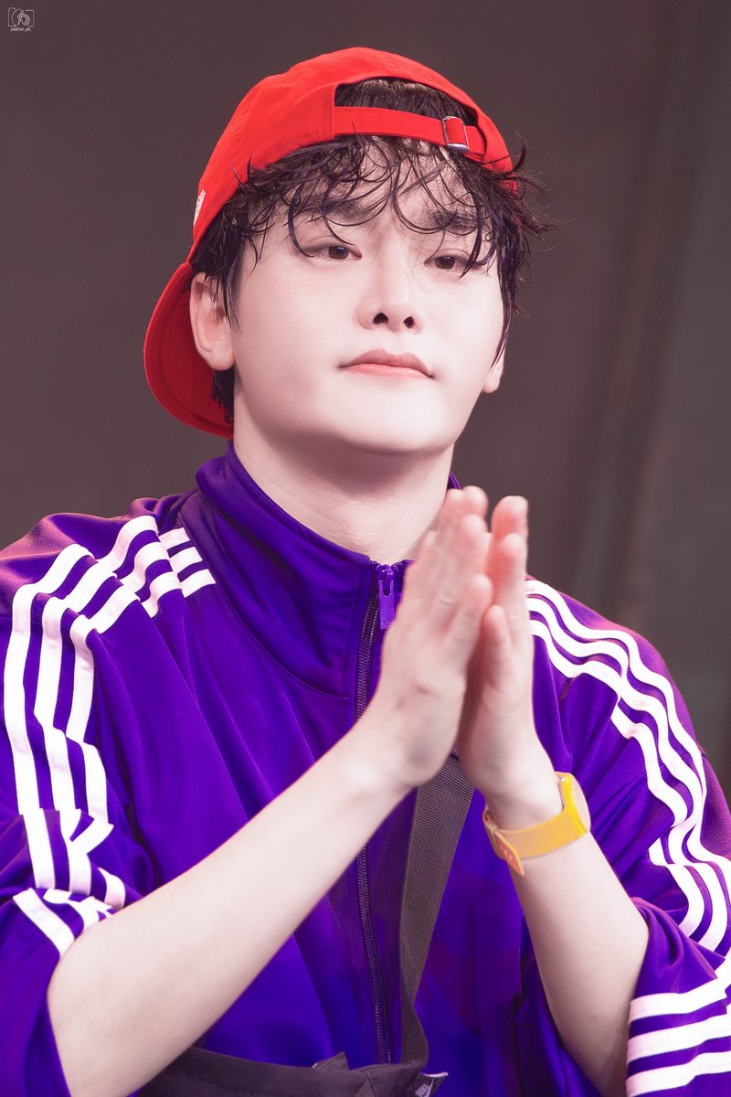 pa1ette_pic's tweet photo. 260918 연극 <VL> 커튼콜

스티비 役 #최정우 배우님 https://t.co/oNHf9jQsWU