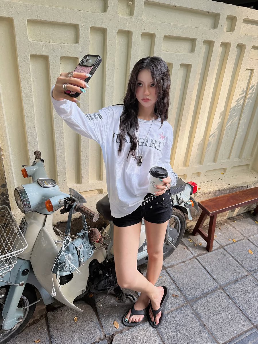 jsolano86's tweet photo. Lang thang xíu 

#hanoi #tokacafe #whenever #streetstyle #xuhướng https://t.co/qilfquTaEI