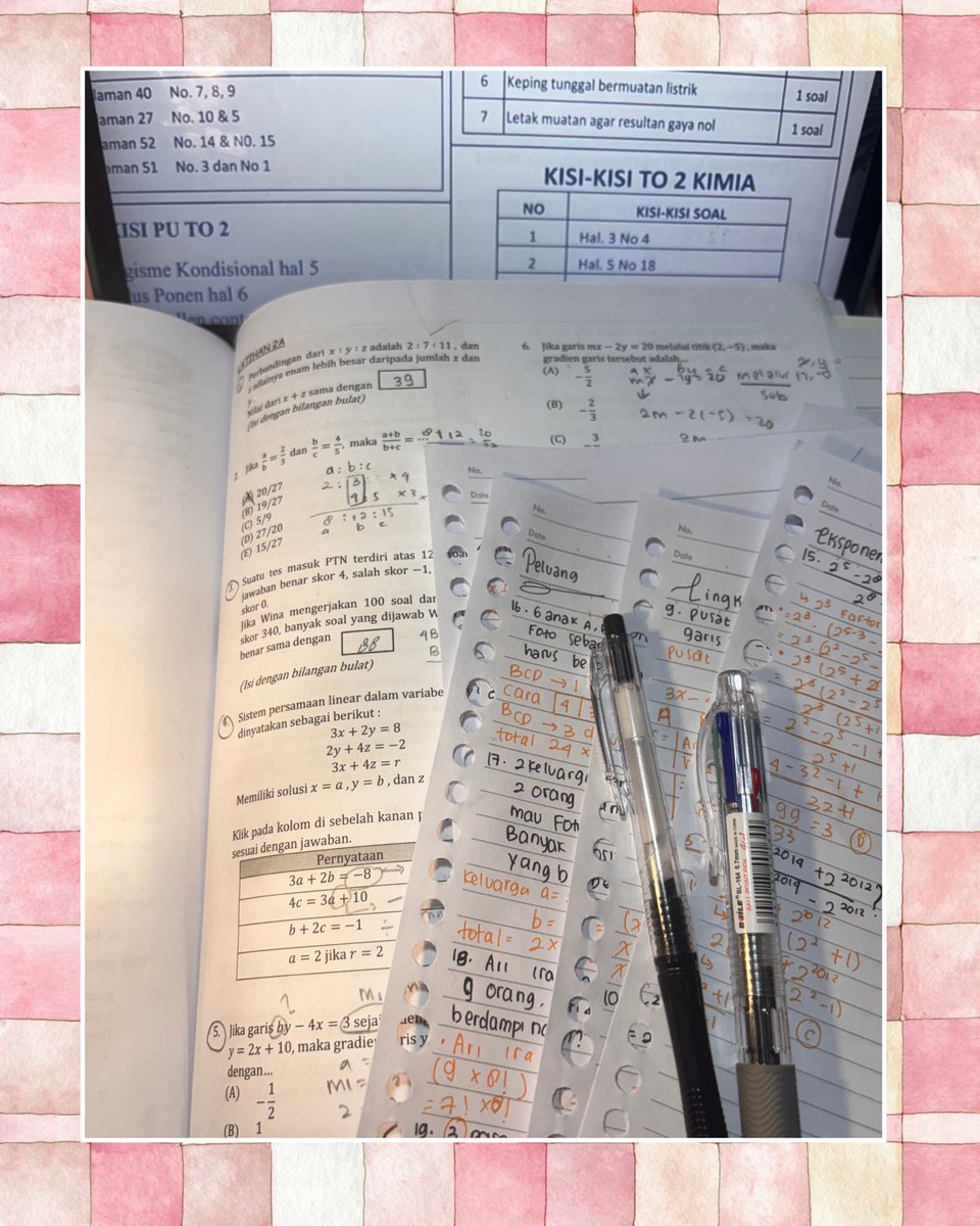 primadonacz's tweet photo. #Study Progress [1] — 18/09/26
★ Review kisi-kisi TO-2 Inten ★
wish me luck besok lock in lagi after tugas-tugas numpuk and ulangan di sekolah 😢♥️ semaaangat TO-2 all! =D https://t.co/YaPS7f7aq7