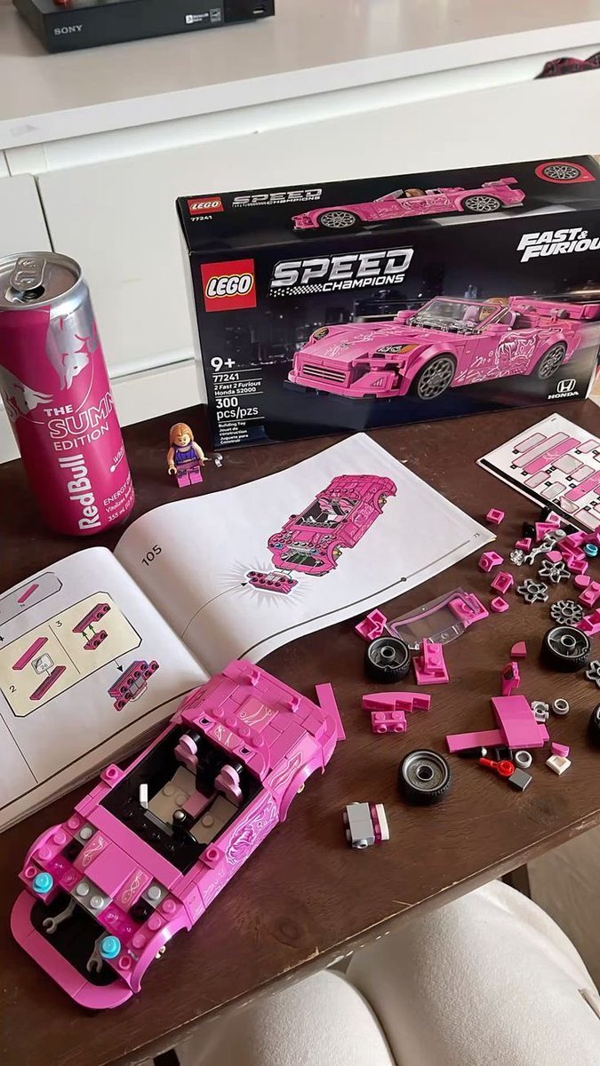 RodhaStore's tweet photo. Lego Suki car https://t.co/VLaX4e1igb