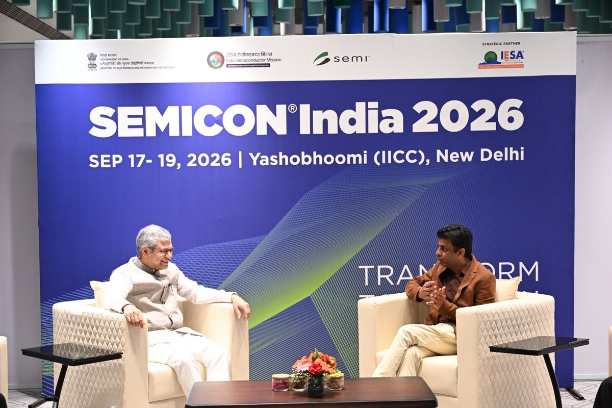 AshwiniVaishnaw's tweet photo. Met Mr. Rajat Verma, CEO, Lohum, at SEMICON India 2026. 
Discussed strengthening India’s capabilities in advanced materials and electronics. https://t.co/IO4Cb3WYgy