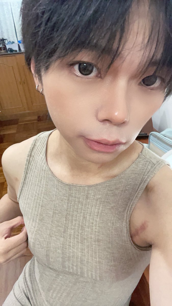 chengyan_0802's tweet photo. 遇见小狗后小狗重燃起了男娘之心（腿上是专属纹身）
#男娘 #伪娘 #0m #4i #可爱男孩子 #短发 #女装 #男の娘 #iiii #女装男孩子 https://t.co/y9Z6K9sru9