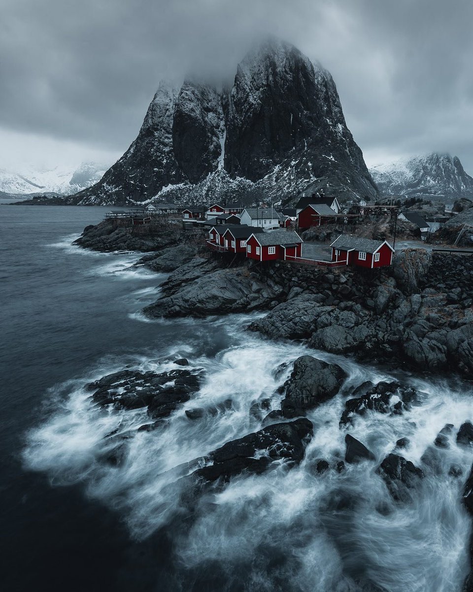 visualsofearth1's tweet photo. Lofoten Islands, Norway https://t.co/eJGNc5Nsqx