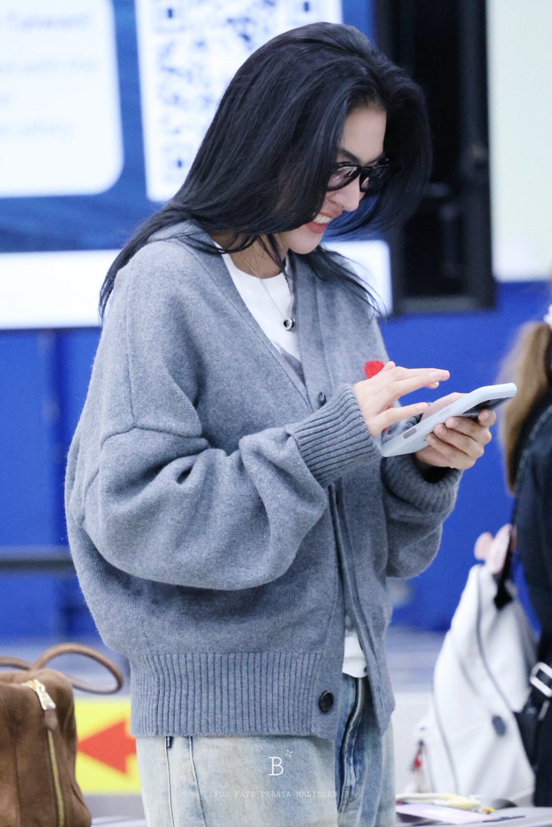 b_for_faye's tweet photo. Photos 🤭🤭

🌻🍑
#FayePeraya  #AtomPariya
#FayeAtom https://t.co/e6hs0vEo94