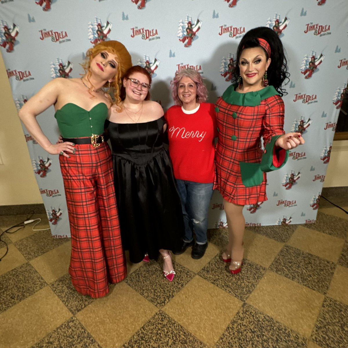 jinkxslover's tweet photo. Happy @JinkxMonsoon birthday to all who celebrate! Hope you have an amazing day and get all the gifts diva! https://t.co/rSpfXzu7hn
