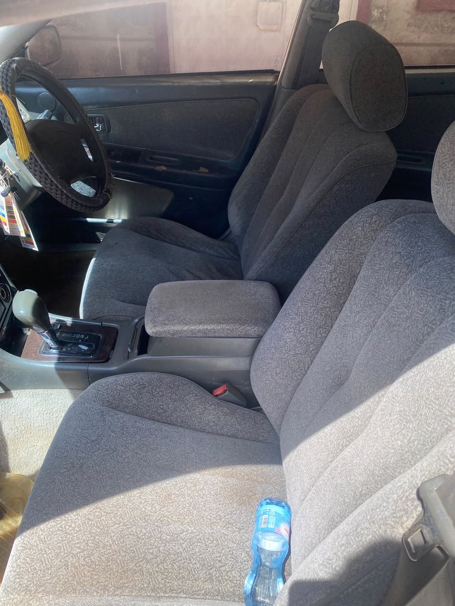 DerrickUdu55582's tweet photo. Toyota mark 2 
Automatic 
2000cc
220,000ksh
0799561061 https://t.co/TGd1xKzD3Q