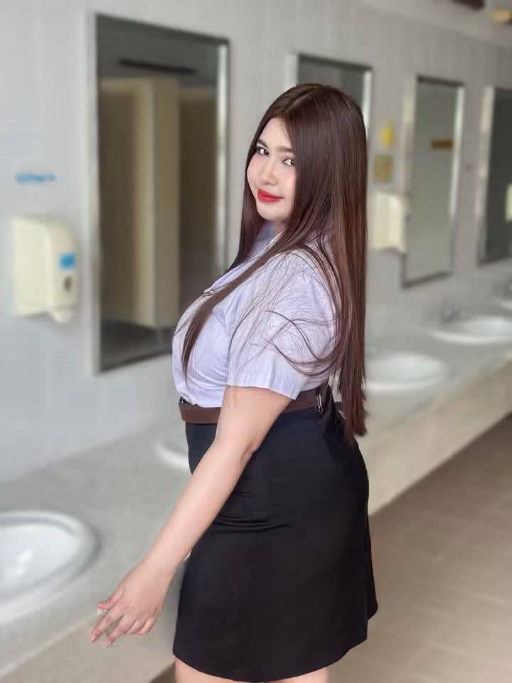 Not_sp56's tweet photo. นศ.รมค สามชุก https://t.co/4z7oNinHPi