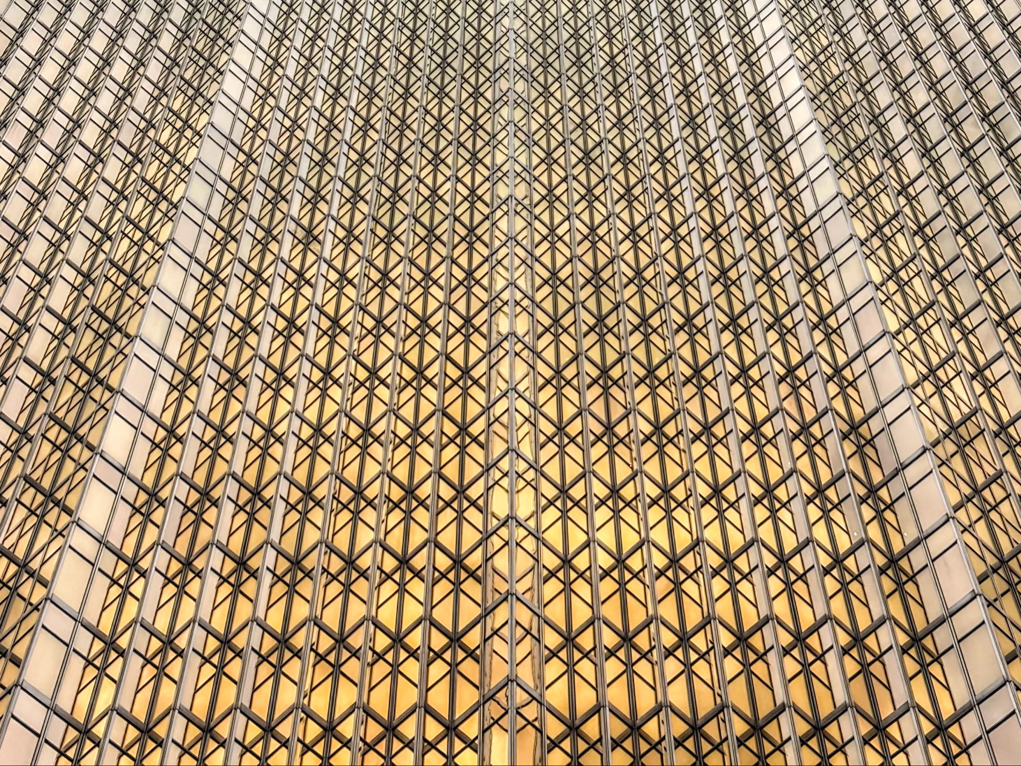 Carmi Levy on X: "Royal Bank Plaza looms above Toronto’s Union Station ...