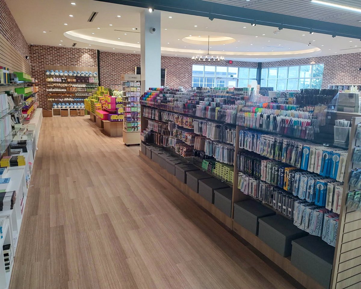 KinokuniyaUSA's tweet photo. Our new Kinokuniya store in Fort Worth, Texas is now open for its soft opening! 🎉📚

We’re still hiring and looking for new team members to join our Fort Worth team.

Learn more and apply today:
https://t.co/yvqckhXOTu

Address:
Location:
3930 NE Loop 820
300
Haltom City, TX 76137

Hours:
11:00 AM - 7:30 PM (Daily)