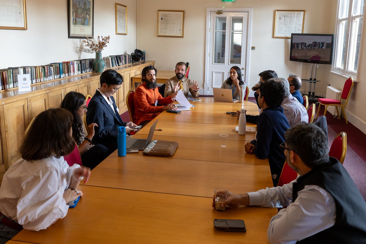 bapsresearch's tweet photo. 🌐 Roundtable on Hinduism &amp; AI

Our Hinduism &amp; AI round table brought together AI &amp; technology, Hindu traditions, and academia &amp; policy to explore how Hindu thought can inform the design, use &amp; governance of intelligent systems.

Grateful to everyone who participated! https://t.co/1fipQ5rRDk