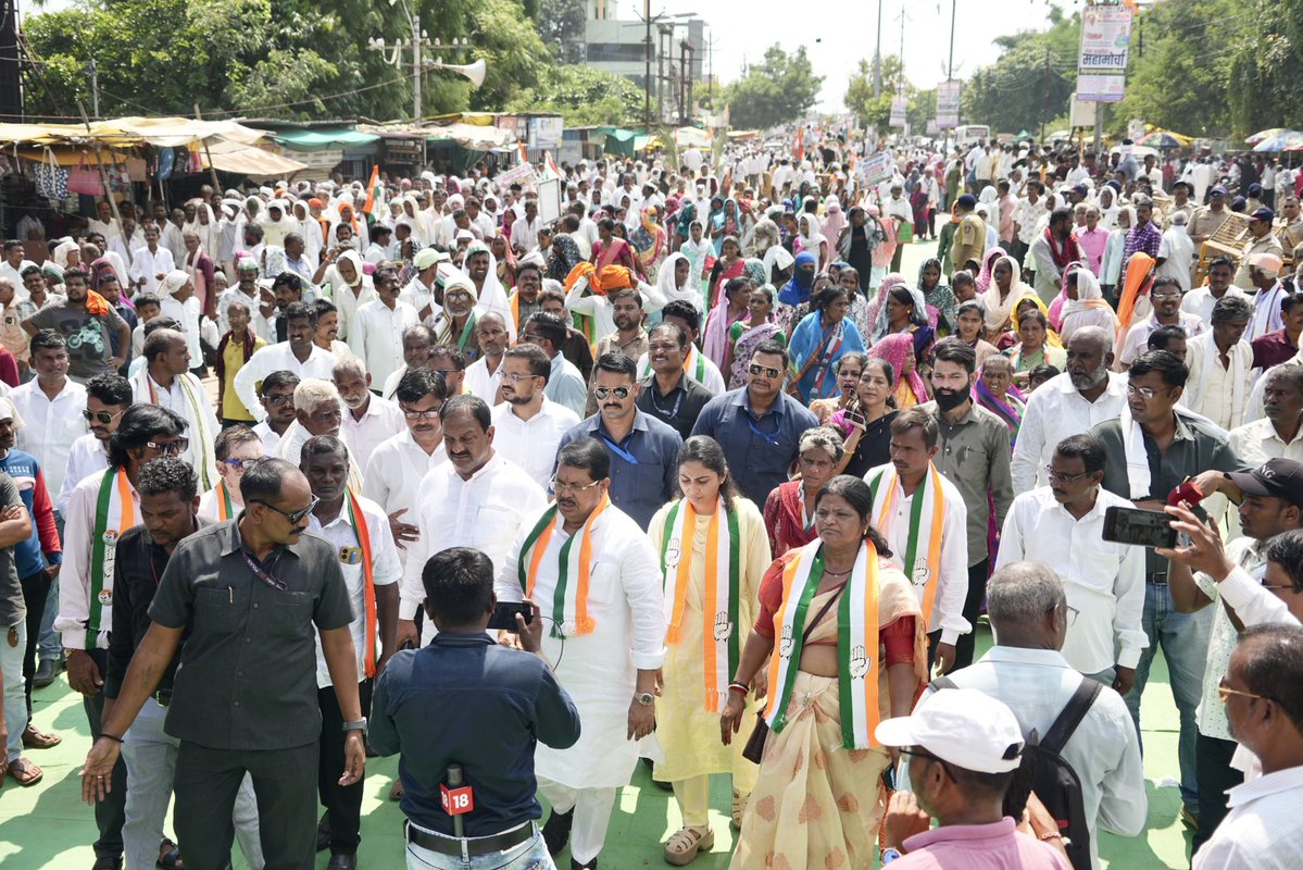 SVW790's tweet photo. #ChimurAssembly #FarmersRights #FarmersVoice #YouthVoice #WomenEmpowerment #VoiceOfPeople #PeopleFirst #PublicIssues #Development #GosekhurdProject #ChimurDistrict #JalJeevanMission #EducationForAll #ZPschools #FightForRights #PeoplePower #CongressWorkers #MaharashtraCongress #JanAakrosh #JusticeForPeople #SaveFarmers #YouthForChange #MaharashtraPolitics #JaiHind #JaiMaharashtra