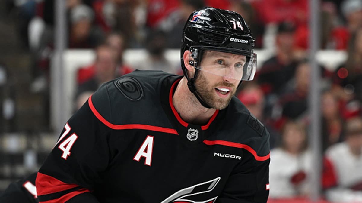 TSNHockey's tweet photo. @GinoRedaTSN @frankcorrado22 @mike_p_johnson @CraigJButton The NHL has an award for the best offensive defenceman but if it gave out a trophy for the best defensive defenceman, who should it be named after? Will Ovechkin score at a 30-goal pace this season at age 41?

More from @frankcorrado22 &amp; @mike_p_johnson: https://t.co/zEaCSLCg7g https://t.co/28kSRrn8IZ