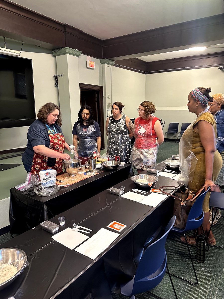 STLpubLibrary's tweet photo. We had a great afternoon at Cabanne Library learning how to make pie crust from scratch! 🥧 We picked up tips and tricks and even took home apple filling to finish our pies. Visit https://t.co/rmbAiM4eQe for future events like this! https://t.co/bd6CktJR3v