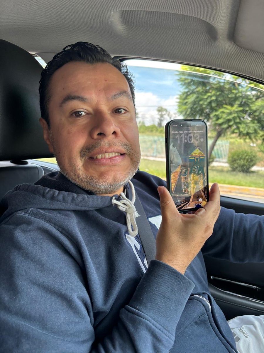 mikmena's tweet photo. @aesquinca #Queremosrock 
Yo quiero ver a Iron Maiden voy manejando y soy súper fan siempre te escucho https://t.co/zSRHJ0mZfX