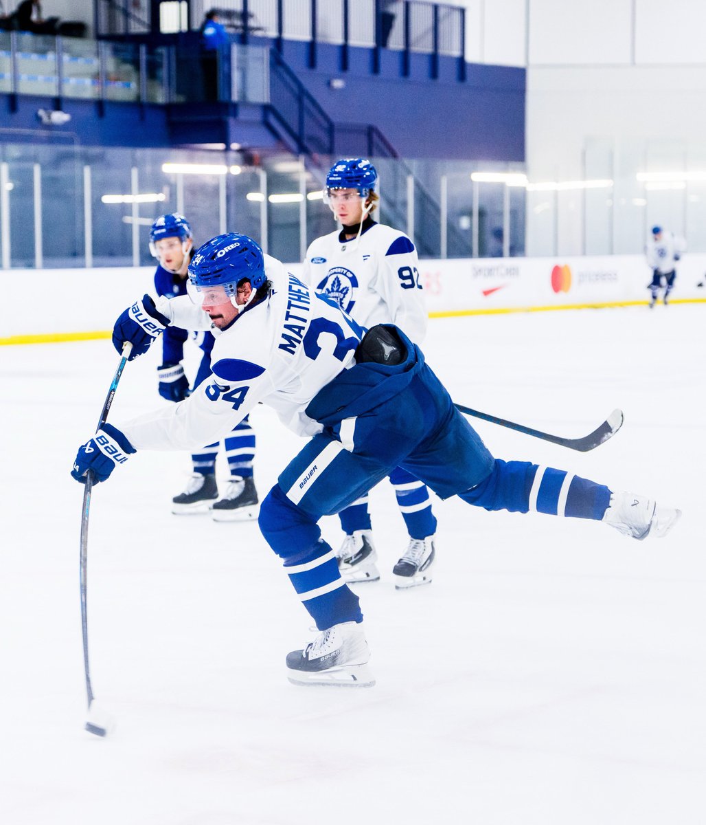 LeafsPapi_'s tweet photo. How long should the Leafs wait before testing McKenna and Matthews? 🤔

McKenna started camp on line 2 with Tavares and Nylander

#LeafsForever | @Ozoon_CA https://t.co/CBmF1Oq3nj
