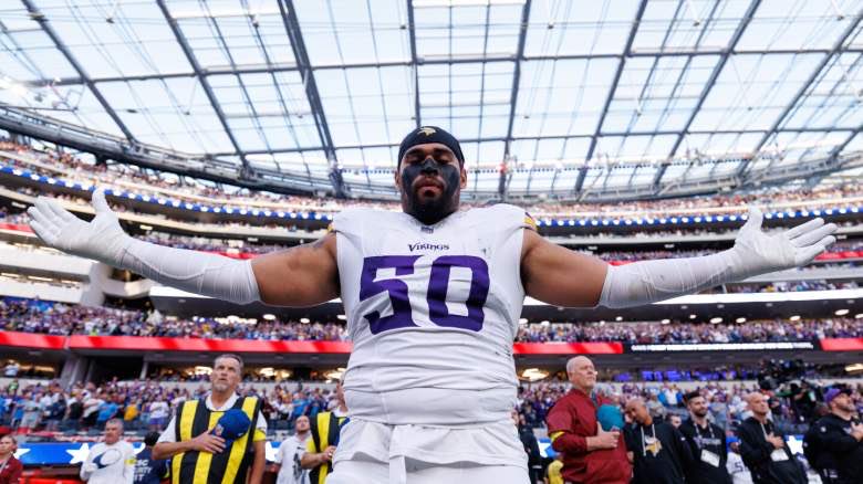 SKOLaMANIAC's tweet photo. WE 💜 OUR $7MILLION DOLLAR MEN! Jalen is due to make WAY more next year, guaranteed , and he deserves it! 💰 @DrakeRodriguez5 @jalen_redmond @TID9ine3 #SKOL😈💜 https://t.co/GejWv1RrNO