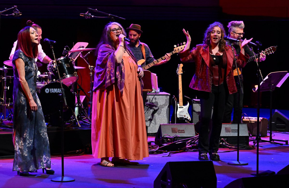 NEAarts's tweet photo. An unforgettable night for jazz! Thank you to all of the musicians who came together to honor 2026 Jazz Masters Rhonda Hamilton, Carmen Lundy, Airto Moreira, and Patrice Rushen. The concert is available to watch on demand at https://t.co/8VR6n94joF.

📷 John McCoy https://t.co/MrP0iSvD5e