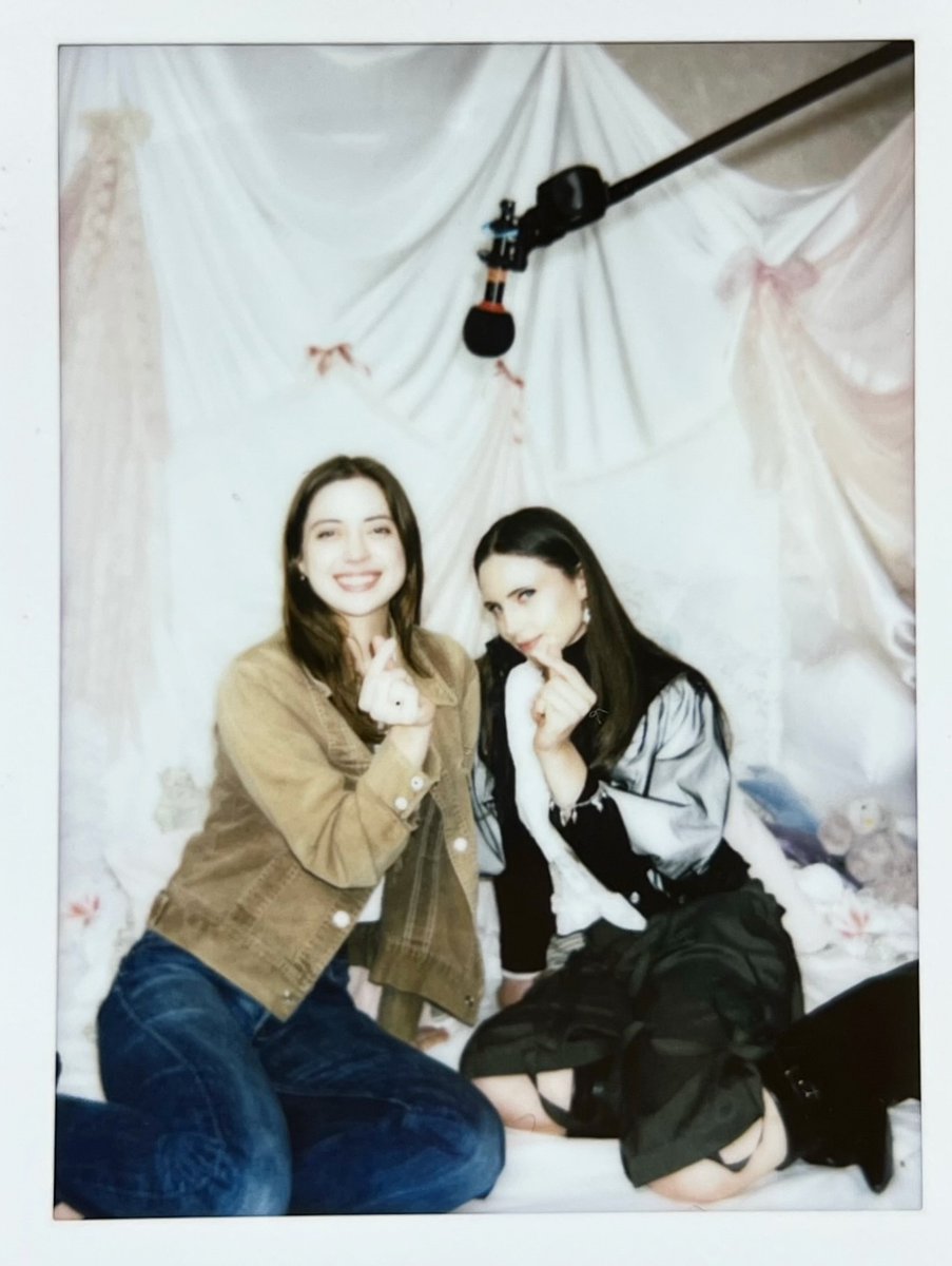 LizzymUpdates's tweet photo. Lizzy's interview with Stargazer show out Tuesday 1:00pm ET.

stargazer season 3, episode 2: lizzy mcalpine 🌟🔮 https://t.co/6W7y7kVvkr