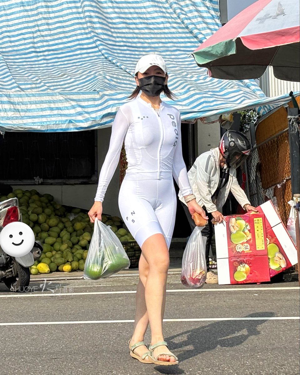 EllieLocal's tweet photo. 出門去騎車，
還是不忘買菜
..
我真是太「閒會」了 🤩 https://t.co/6aIdBkDwzK