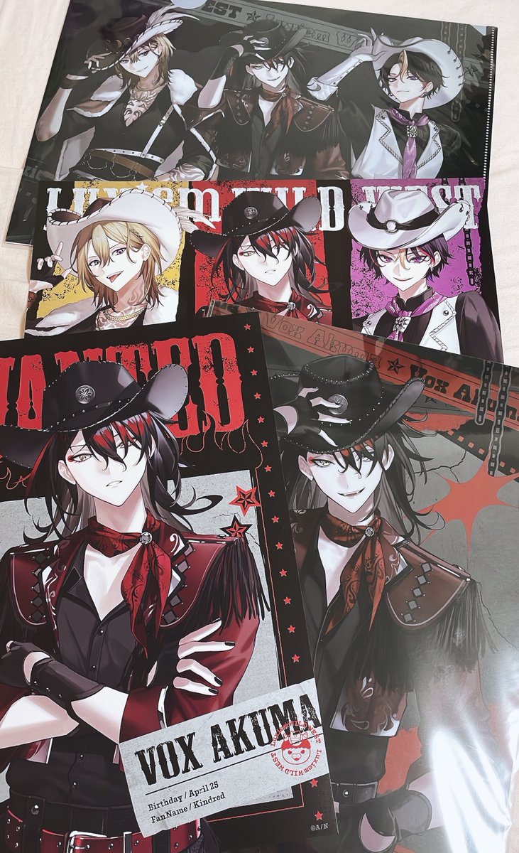 00u5ori's tweet photo. I wasn’t gonna buy anything, but somehow I ended up buying the whole set… 🤦‍♀️😇

honestly, NO regrets. https://t.co/iMe5LLFNav