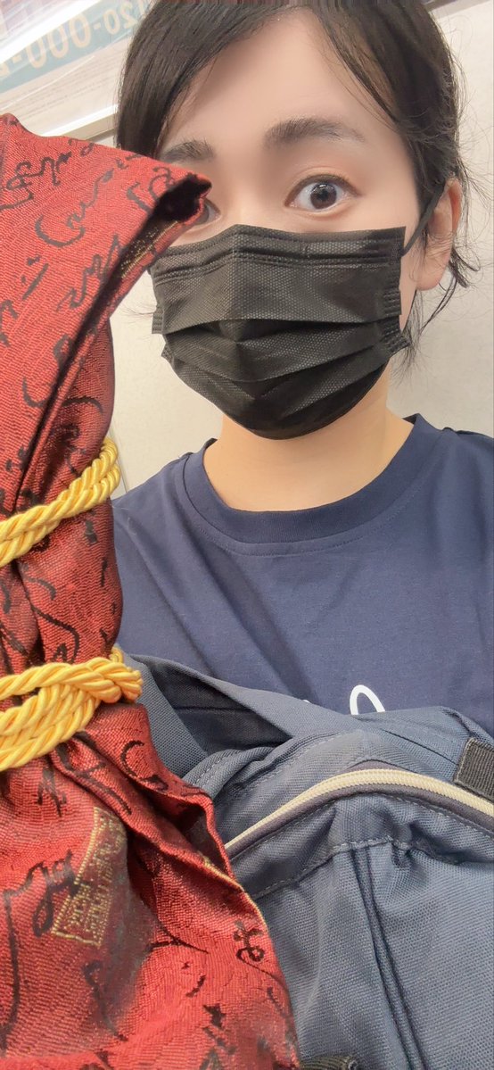 zhimonnu_kotori's tweet photo. 殺陣のお稽古終わりました！！
他の人がすごすぎてレベルの違いを実感しました💥💥💥

見てるだけでも勉強になるんだけど、先生のは早すぎて見えない😂

頭で考えちゃうから、体で覚えるというのが本当に難しい💦
とりあえず抜刀と納刀をスムーズに出来るように練習あるのみ！！！ https://t.co/4CiNjc0xmk