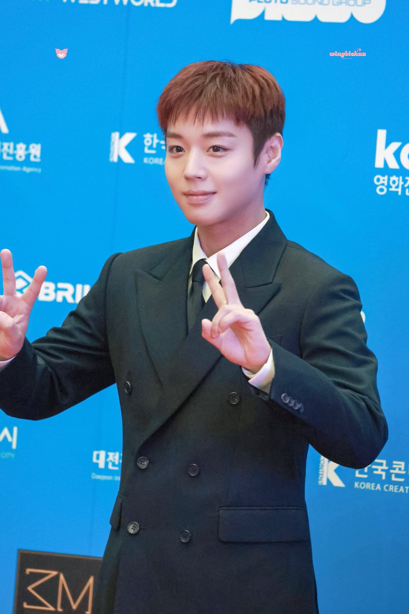 wingbichuu's tweet photo. 260917

포토월💙

#박지훈 #PARKJIHOON 
#대전특수영상영화제 #레드카펫 https://t.co/cJaVMn52fo