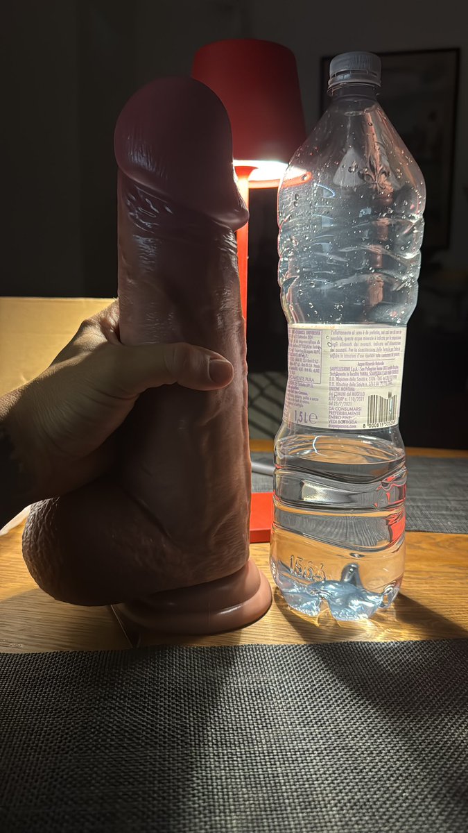 neecolah1's tweet photo. I thought it was too big. 
Wasn’t sure i could really take it.
 I did
And I came
Free hands
Full video on my OF

Toy by @RealD_official https://t.co/GyiBNGrnOg